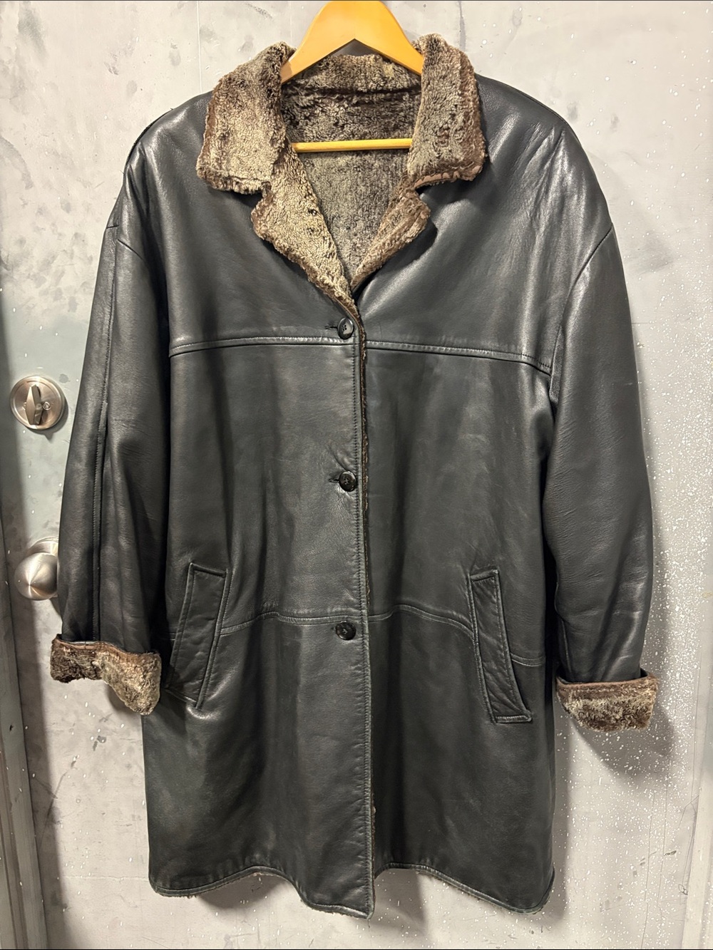 Indie Sleaze Streetwear Women's Black Leather Coat with Faux Fur Trim